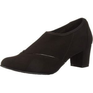 Hush Puppies Soft Style Heeled Shoes, size 8W, very good condition